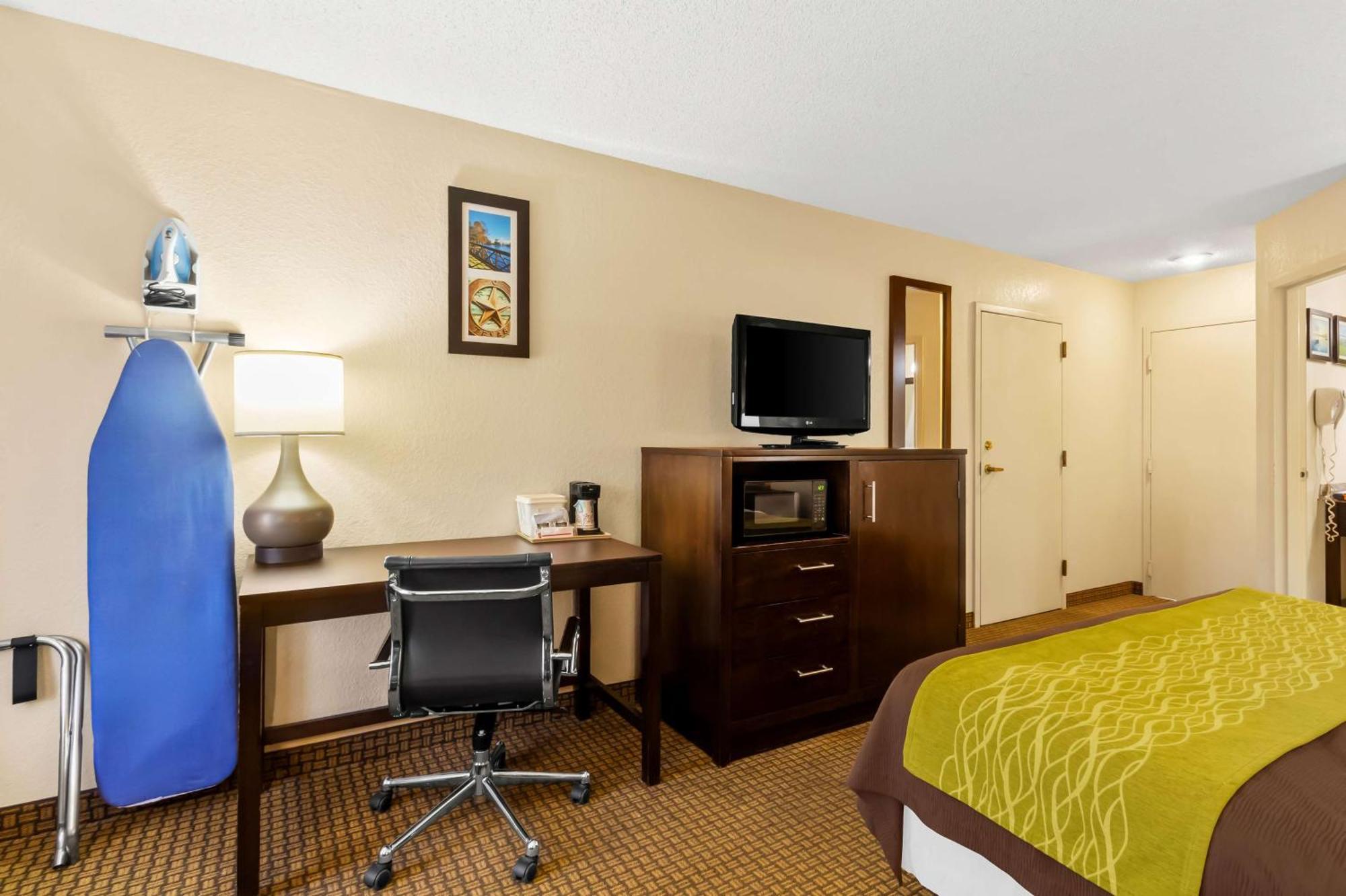 Sonesta Essential Nw Houston Hotel Exterior photo