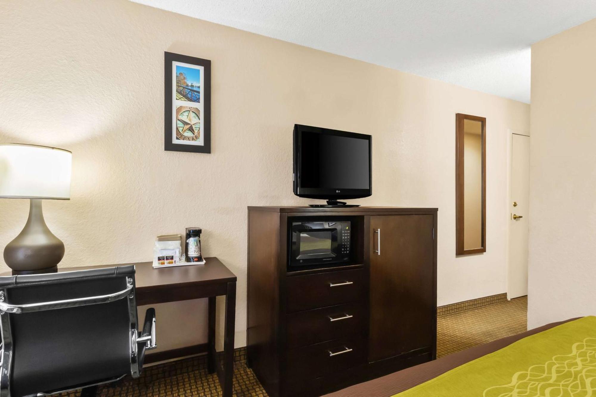 Sonesta Essential Nw Houston Hotel Exterior photo